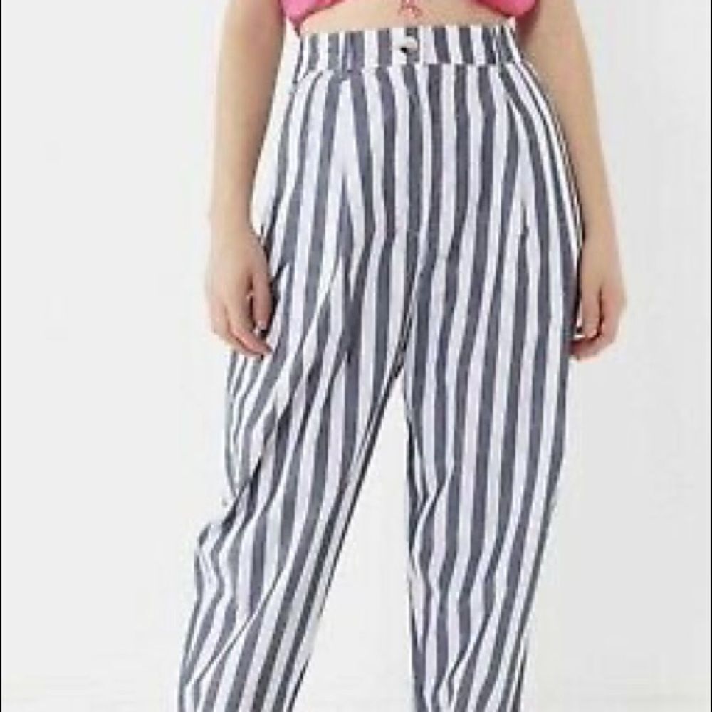 URBAN Outfitters Women’s Percy Blue & White Striped Pleated High Rise Pants